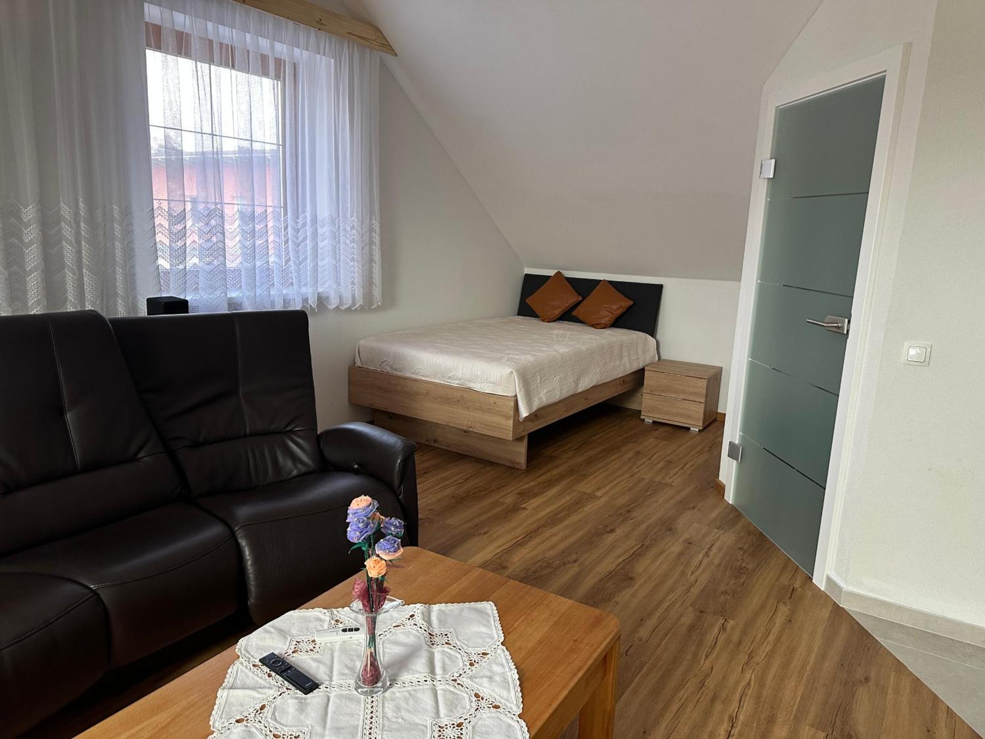 Villa Racing - Privatzimmer In Spielberg Spielberg Bei Knittelfeld Exterior foto